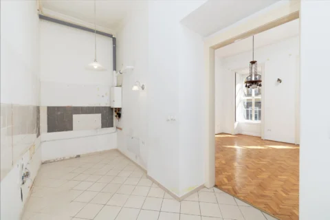 Classical, spacious one-bedroom apartment for SALE in downtown district V.