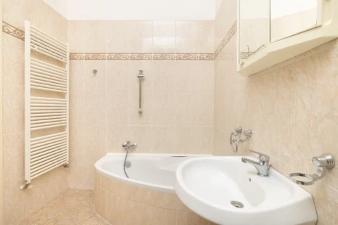 Classical, spacious one-bedroom apartment for SALE in downtown district V.