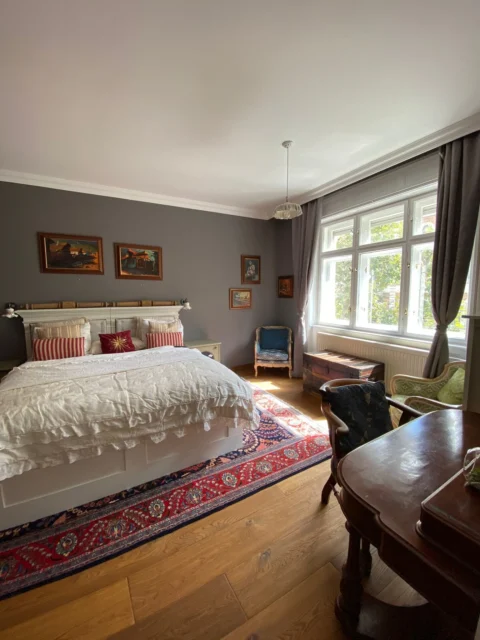 Spacious 4 Room Apartment for Rent in Damjanich street