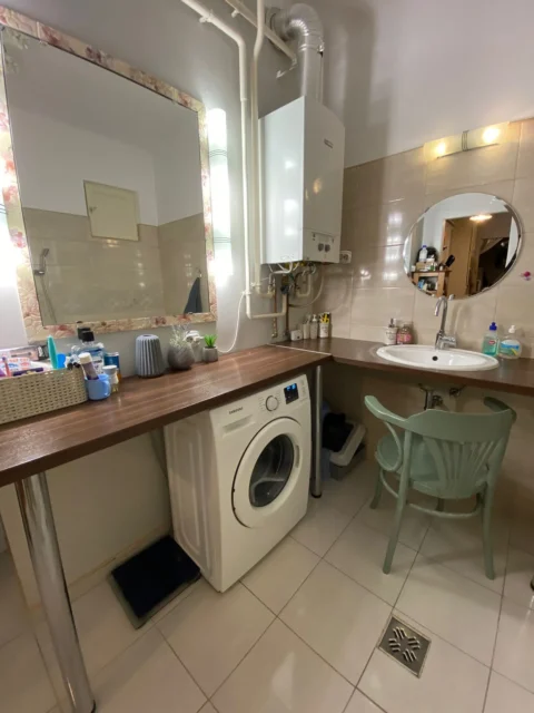 Spacious 4 Room Apartment for Rent in Damjanich street