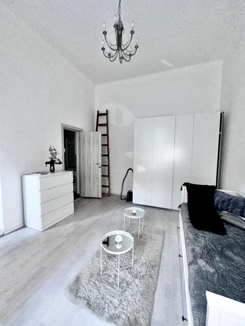 Fully Renovated Studio for rent in Tömő street – close to Semmelweis University