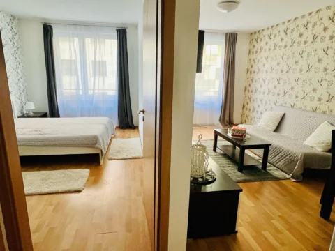 Kényelmes, egy hálószobás lakás kiadó a CORVIN Sétányon