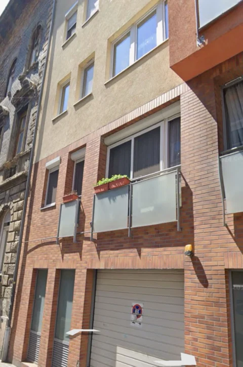 Modern garzonlakás privát garázzsal KIADÓ a VIII. kerületben 