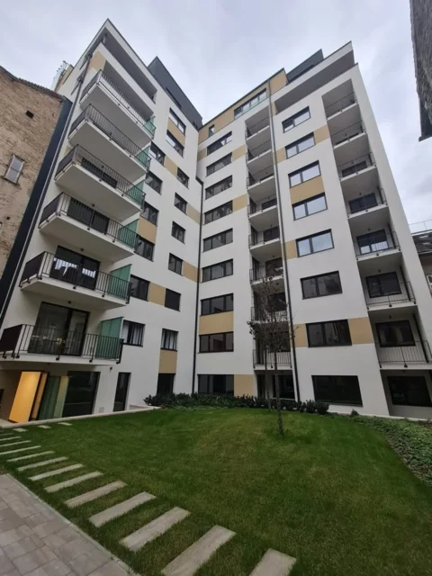 Eladó Stílusos, új építésű Garzon lakás Budapest szívében, a Centropolitan épületében