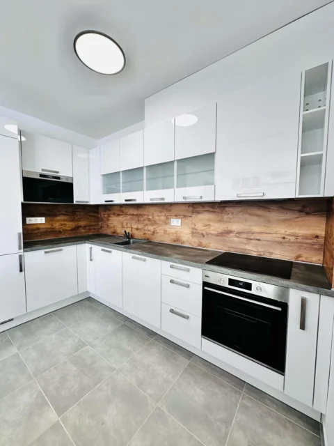 Newly built 3-bedroom FOR RENT in Sasad Resort Residencein Virágkertész street