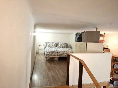 Furnished studio flat FOR SALE next to Orczy tér