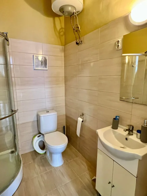 Furnished one-bedroom for SALE next to Wesselényi street