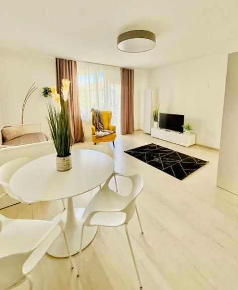 Új építésű, bútorozott garzon lakás ELADÓ a Young City Épületben