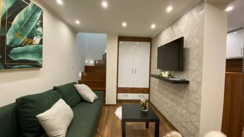 Felújított két hálószobás duplex kiadó a Blaha és a Keleti utca között