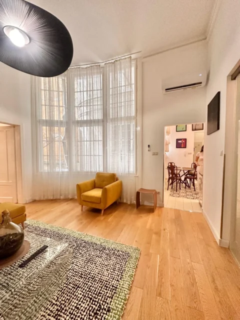 Stylish 2-Bedroom Apartment for Rent in Downtown – Papnövelde Street