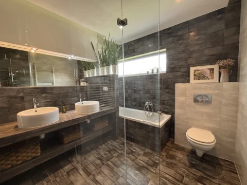 Luxus duplex ikerházfél tetőterasszal Szent-Imre kertvárosban