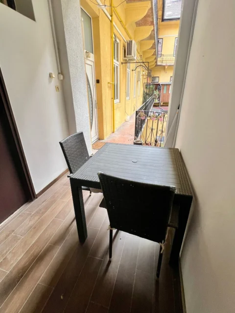  Stylish Renovated One-bedroom property FOR SALE with storage