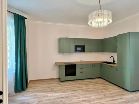 Fully renovated 2-bedroom flat FOR SALE next to Andrássy Road