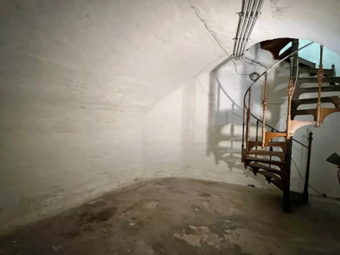 Commercial Property for Sale in Budapest next to Nagyvárad square