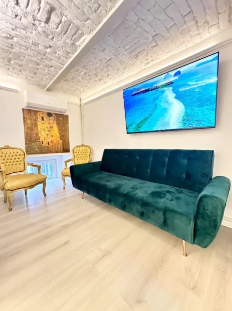 Elegantly Renovated, Stylish Loft Apartment with gallery for Sale in the Heart of Budapest