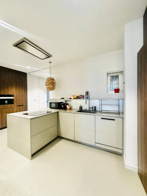 Luxury 2 Bedroom Apartment for Rent on Bajcsy-Zsilinszky Road