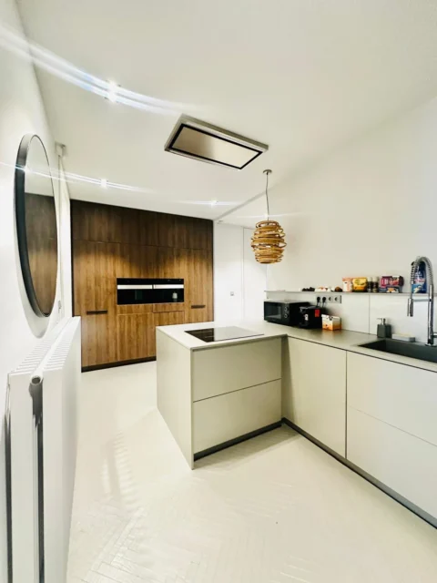 Luxury 2 Bedroom Apartment for Rent on Bajcsy-Zsilinszky Road