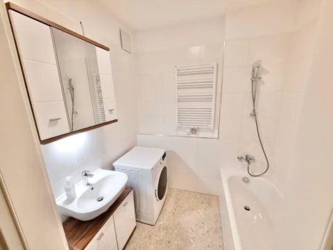 Newly Built One-bedroom Apartment for Rent in Corvin Grand