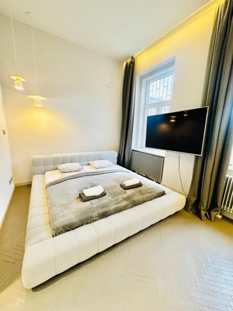 Luxury 2 Bedroom Apartment for Rent on Bajcsy-Zsilinszky Road