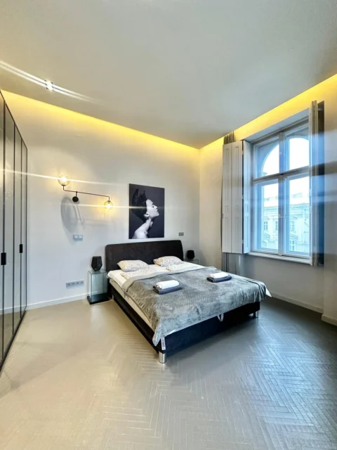 Luxury 2 Bedroom Apartment for Rent on Bajcsy-Zsilinszky Road