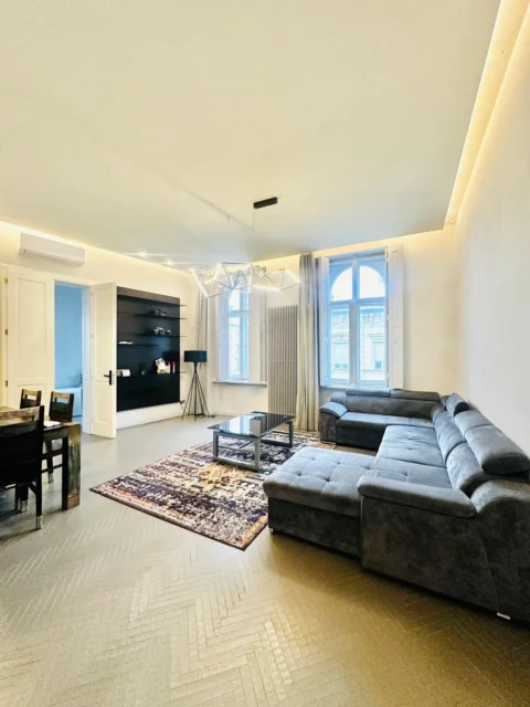 Luxury 2 Bedroom Apartment for Rent on Bajcsy-Zsilinszky Road