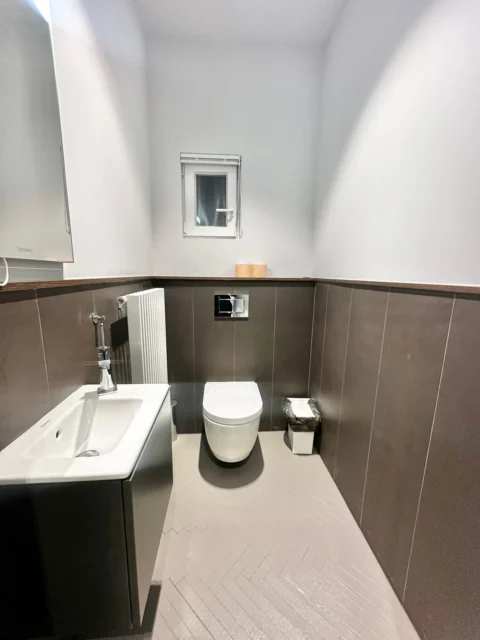 Luxury 2 Bedroom Apartment for Rent on Bajcsy-Zsilinszky Road