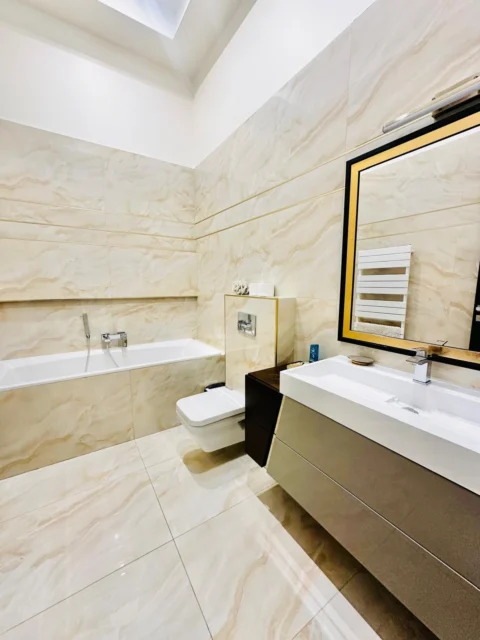 Luxury 2 Bedroom Apartment for Rent in Nagymező street