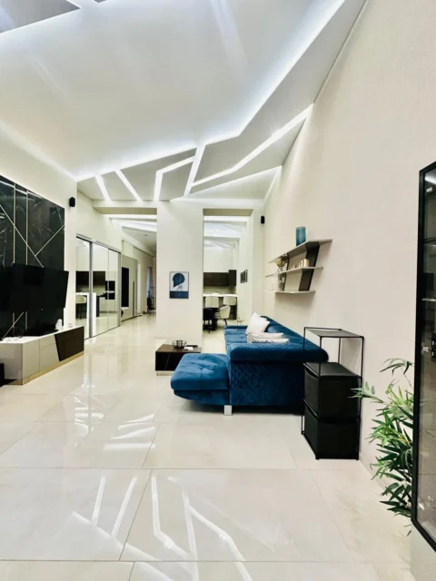 Luxury 2 Bedroom Apartment for Rent in Nagymező street