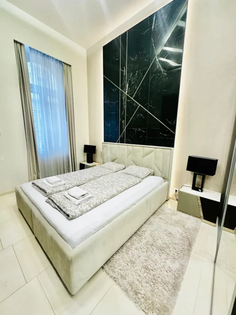 Luxury 2 Bedroom Apartment for Rent in Nagymező street