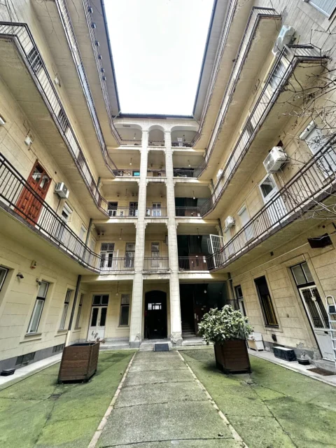 Cozy Apartment for Rent in Damjanich street with nice view