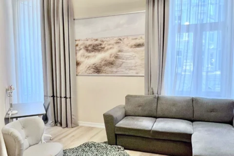 Stylish One-bedroom Apartment for Rent in Ráday street