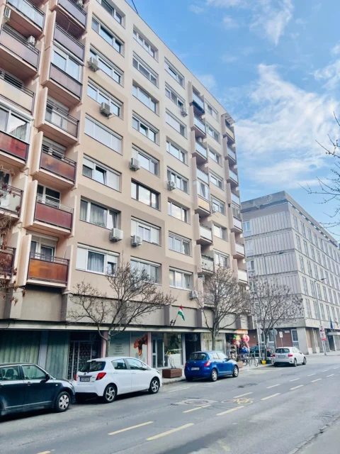 Renovated one-bedroom close to the Danube River