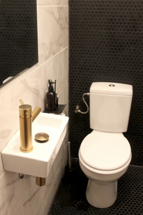 Fully Renovated 2 Bedroom 2 Bathroom Apartment for Rent in Rózsa street