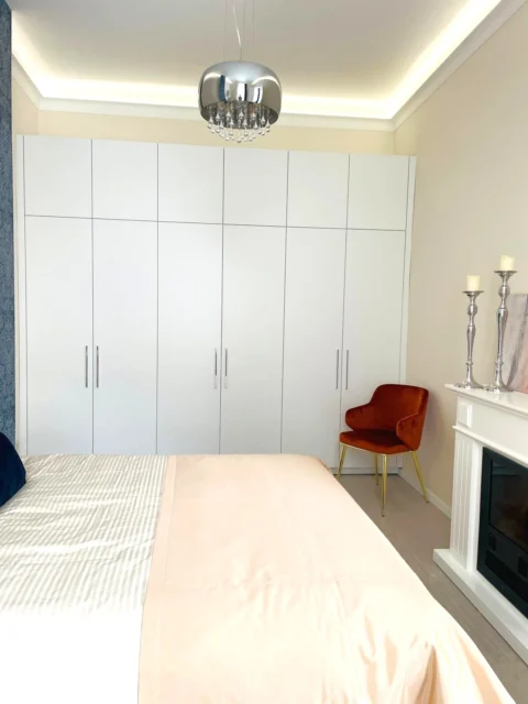 Rent in Székely Bertalan street -an Elegantly Renovated Premium Luxury Apartment with Italian Furniture in the Heart of the City