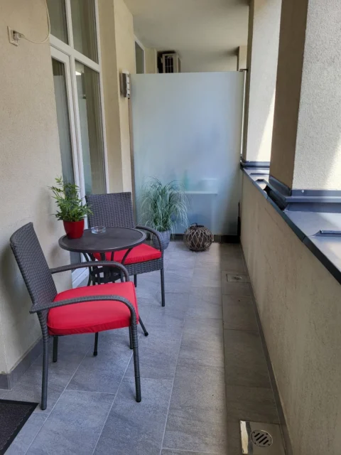 Rent in Ó Street – a Renovated Premium Apartment with Balcony in the Heart of the City