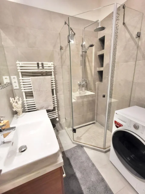 Rent in Ó Street – a Renovated Premium Apartment with Balcony in the Heart of the City