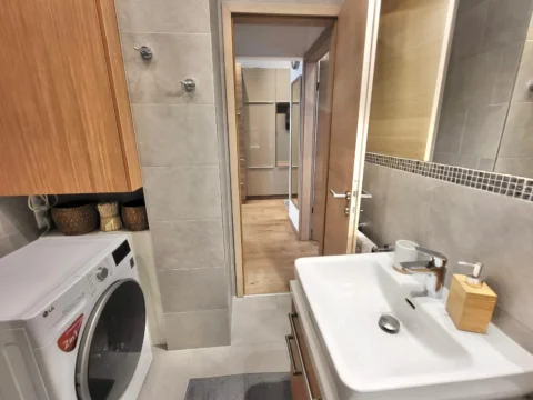 Rent in Ó Street – a Renovated Premium Apartment with Balcony in the Heart of the City