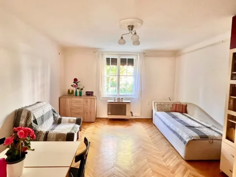 Egy szobás lakás eladó a XI. kerületben – a Kelenföldön a Sopron utcában