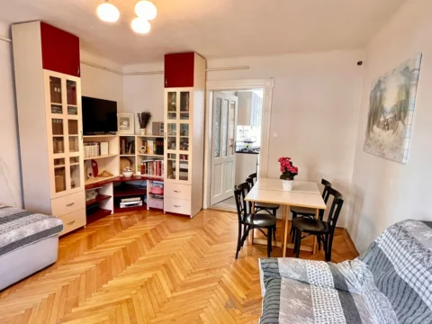 Egy szobás lakás eladó a XI. kerületben – a Kelenföldön a Sopron utcában