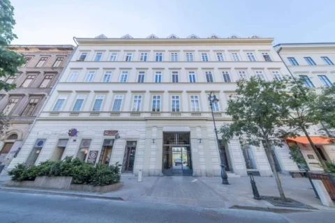 Vintage Style One-bedroom Apartment for Rent in Király street – suitable for 2 person