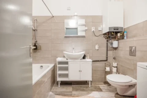 Vintage Style One-bedroom Apartment for Rent in Király street – suitable for 2 person