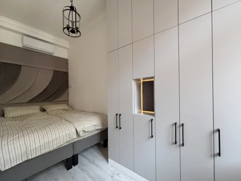 Stylish One-bedroom Apartment for Rent in István street close to City Park