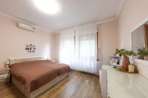 Felújított családi ház kerttel ELADÓ