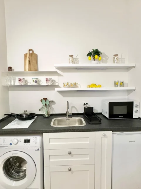 Stylish One-Bedroom Apartment for Rent in Régi posta Street – Downtown