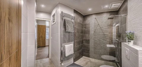 Renovated 2-bedroom Apartment for Rent in Katona József street|
