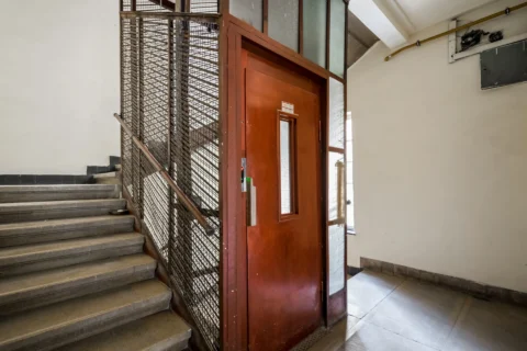 Stylish PET Friendly One-Bedroom Apartment for Rent in Szemere Street – Downtown