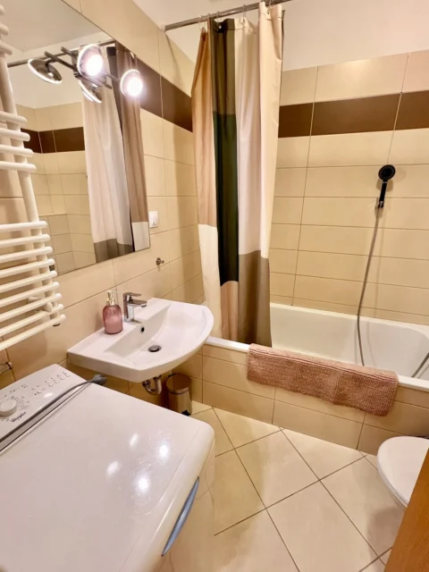 Nice One-bedroom Apartment for Sale at Corvin Promenade