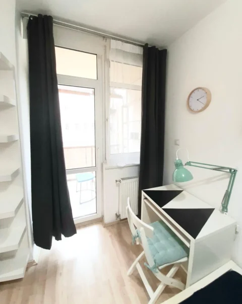 Spacious Studio Apartment for Rent in Kőris street