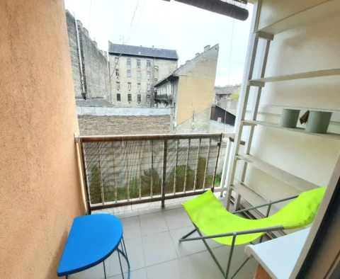 Spacious Studio Apartment for Rent in Kőris street