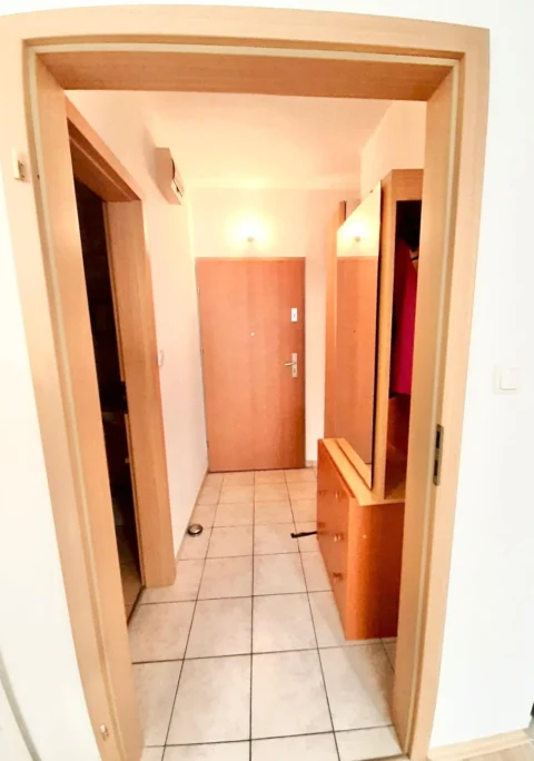 Spacious Studio Apartment for Rent in Kőris street